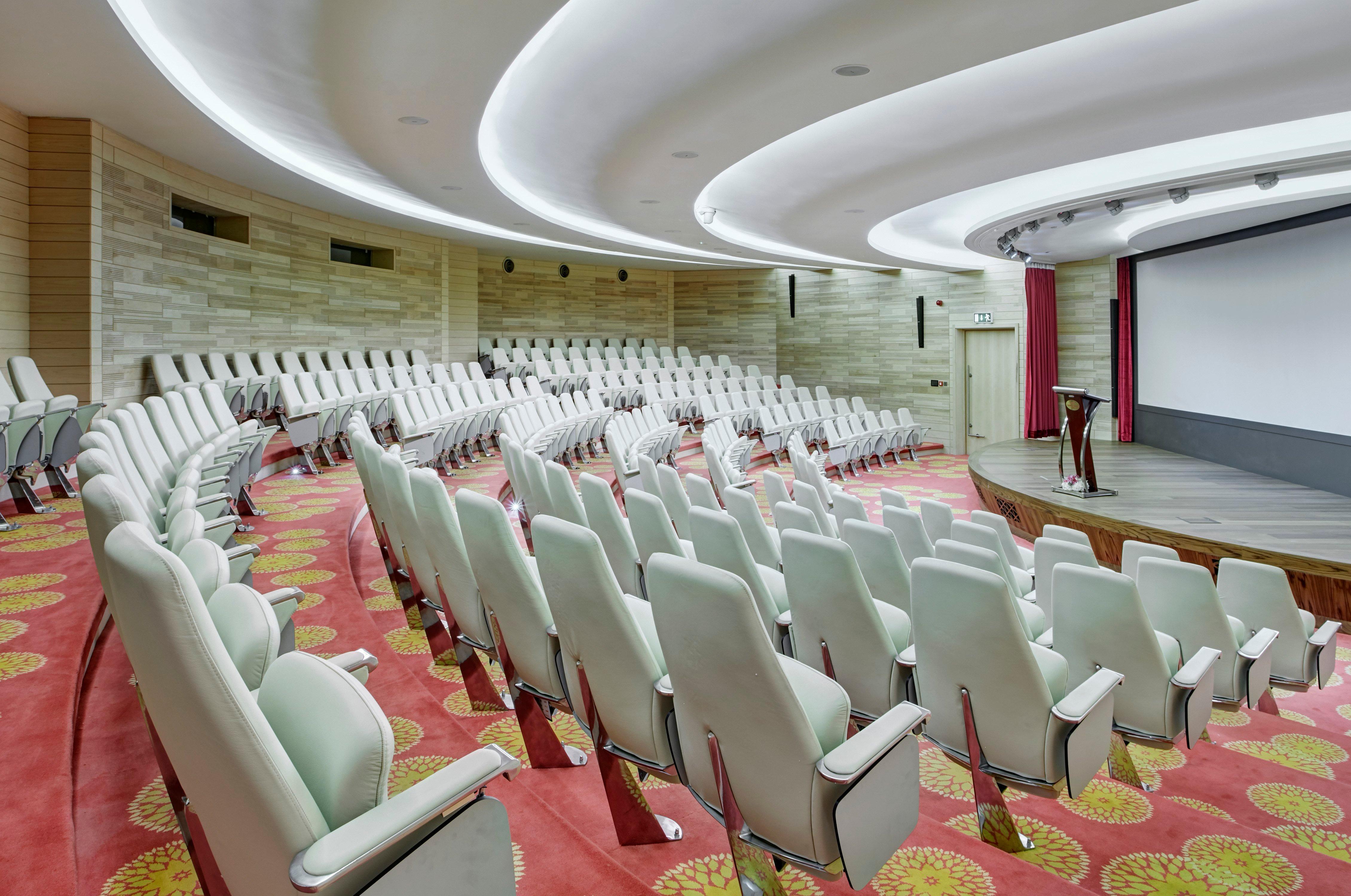 Crowne Plaza Kuwait Al Thuraya City By Ihg Kuveyt Dış mekan fotoğraf