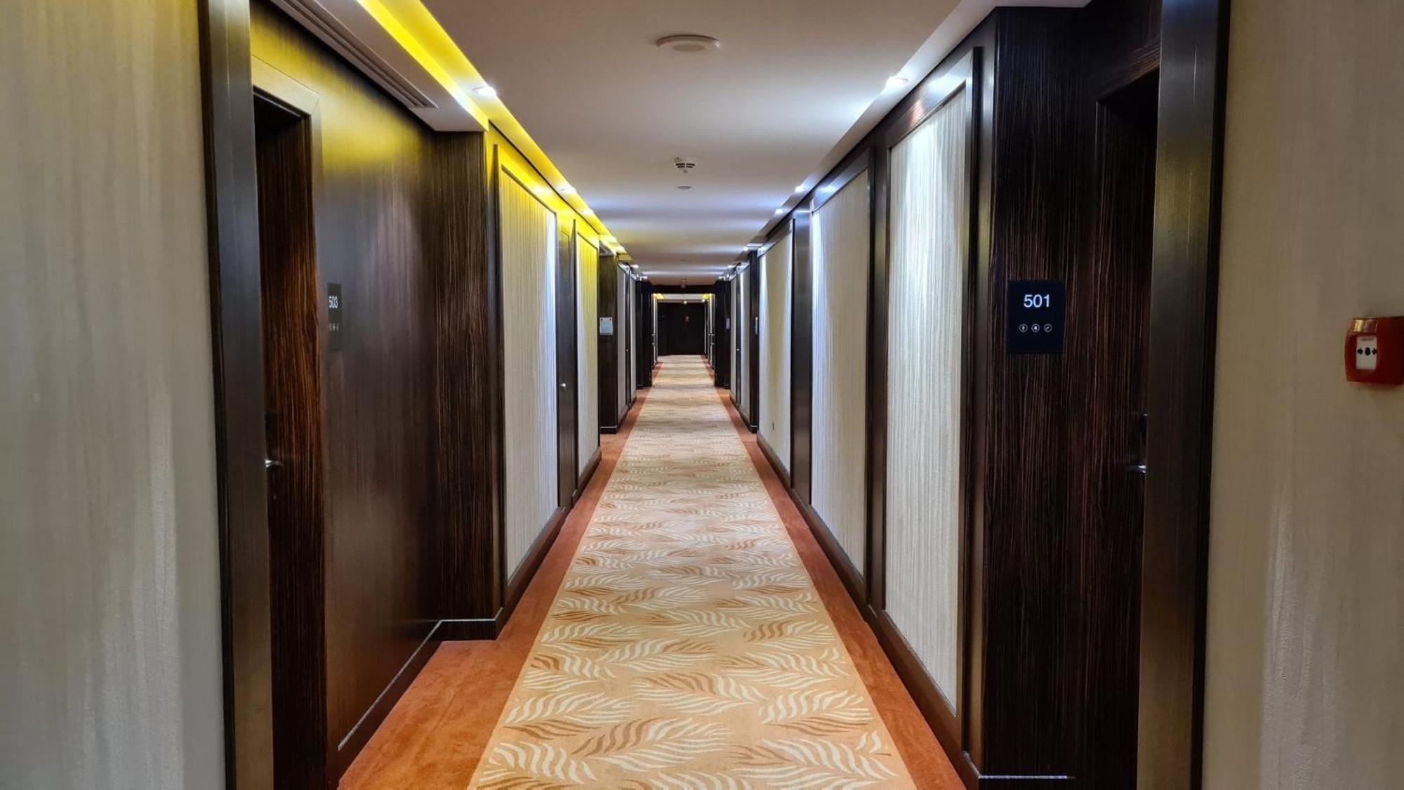 Crowne Plaza Kuwait Al Thuraya City By Ihg Kuveyt Dış mekan fotoğraf
