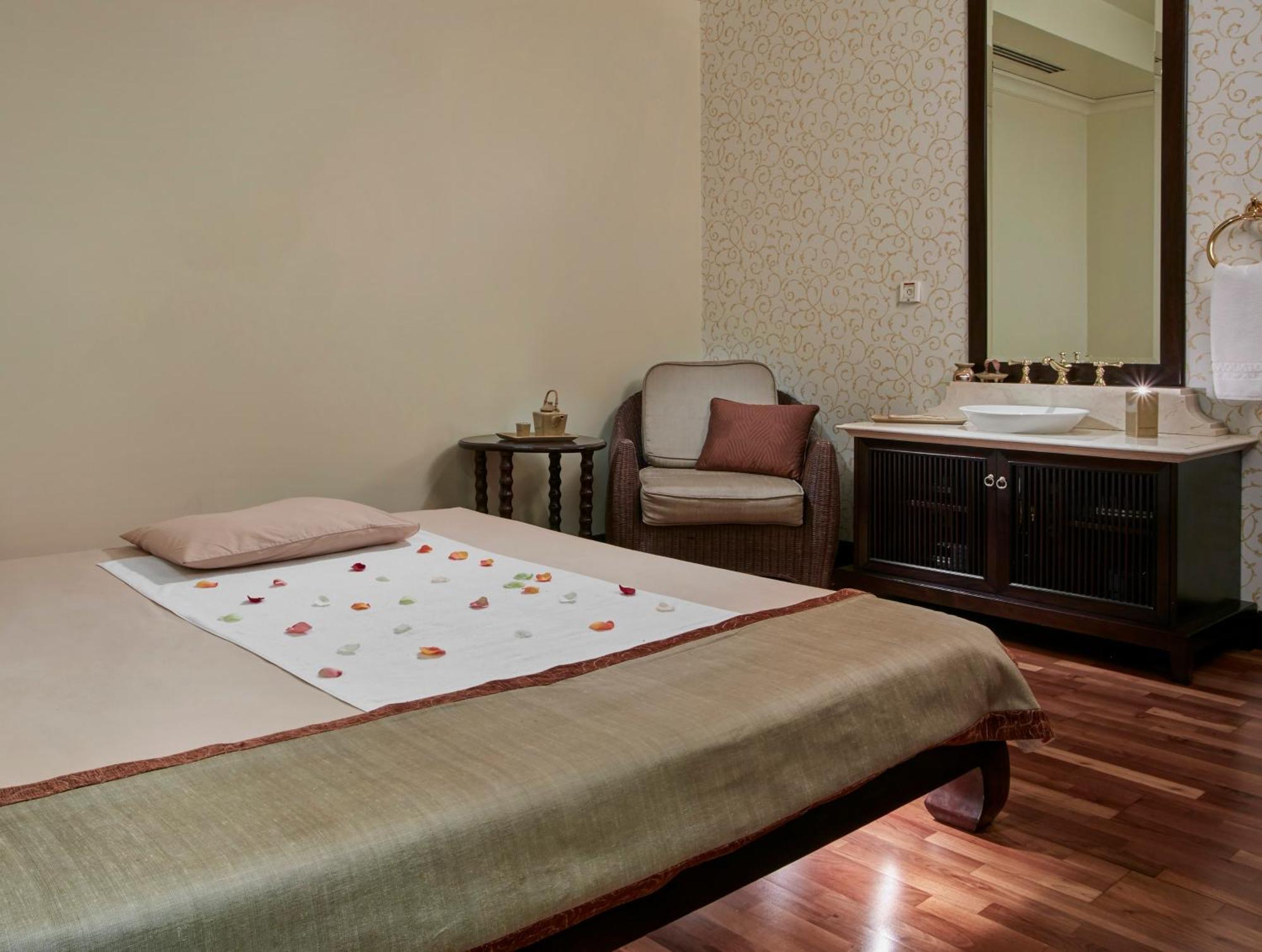 Crowne Plaza Kuwait Al Thuraya City By Ihg Kuveyt Dış mekan fotoğraf