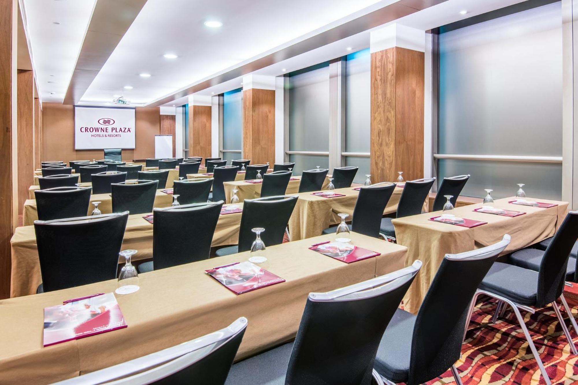 Crowne Plaza Kuwait Al Thuraya City By Ihg Kuveyt Dış mekan fotoğraf