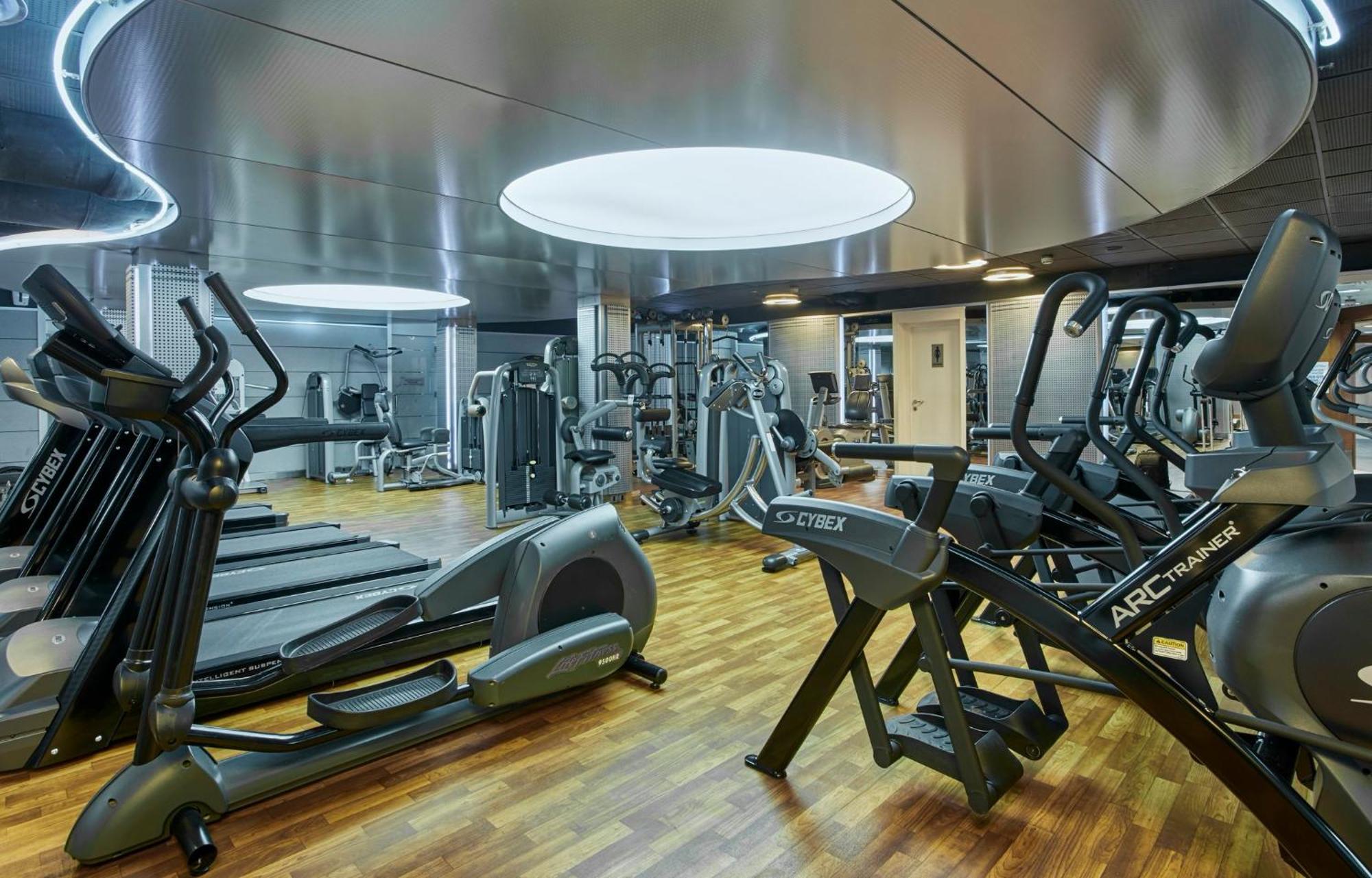 Crowne Plaza Kuwait Al Thuraya City By Ihg Kuveyt Dış mekan fotoğraf