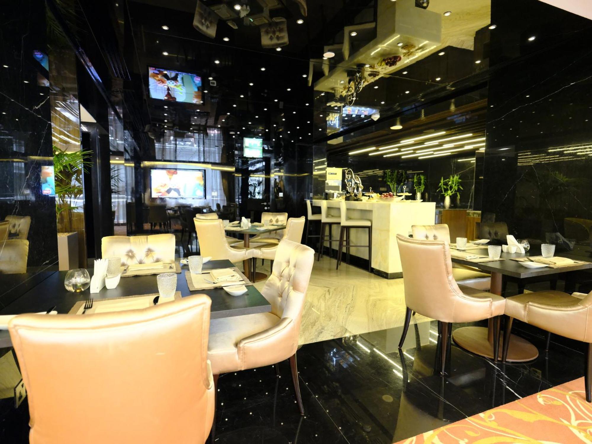 Crowne Plaza Kuwait Al Thuraya City By Ihg Kuveyt Dış mekan fotoğraf